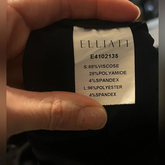 ELLIATT Komodo one shoulder crop top in black - Picture 5 of 7